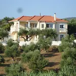 Carisma Apartment