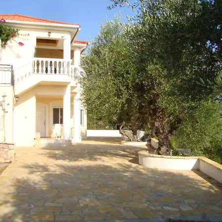 Apartmán Carisma Livadhákia
