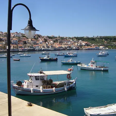 Carisma Apartment Livadhakia